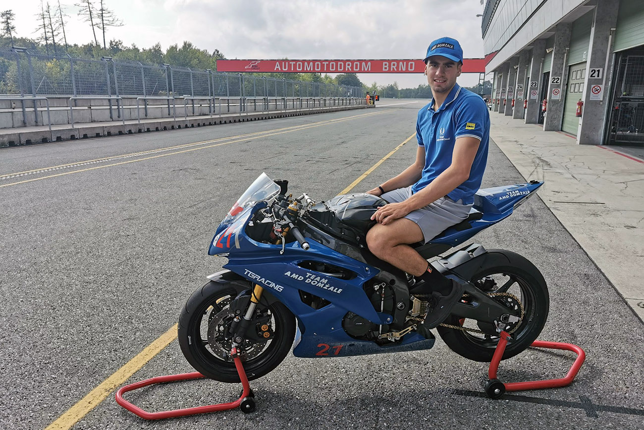 logar drugic do naslova drzavnega prvaka