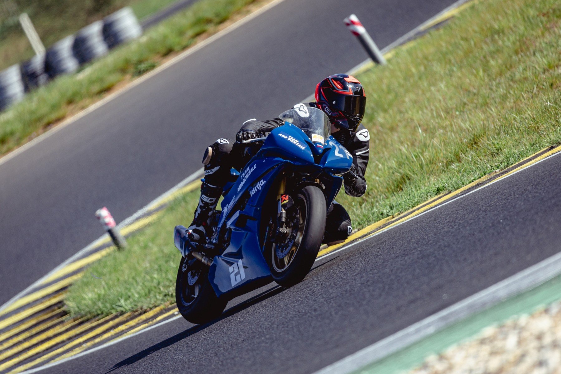 enej logar zakljucil sezono s tretjo zap zmago amd domzale