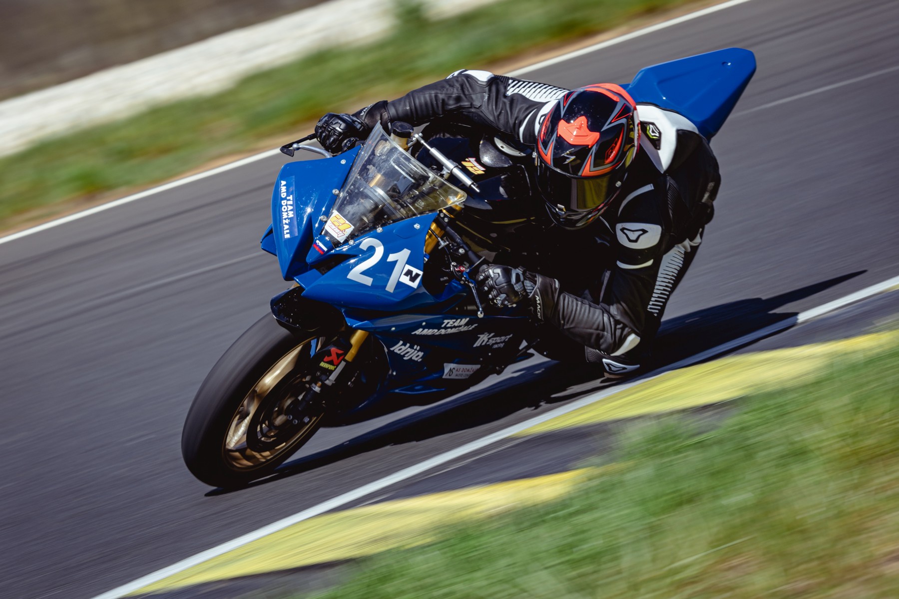 enej logar zakljucil sezono s tretjo zap zmago amd domzale