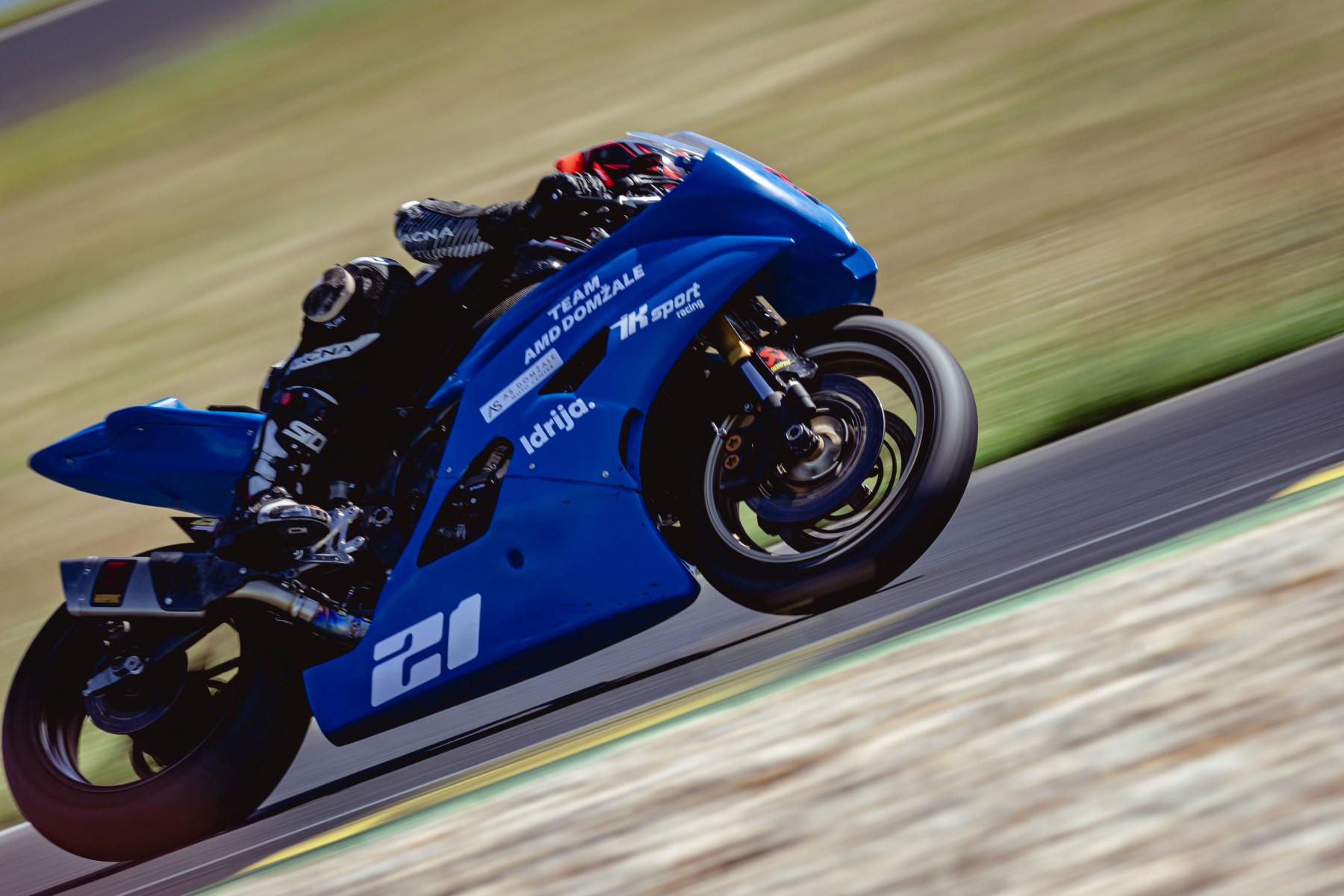 enej logar zakljucil sezono s tretjo zap zmago amd domzale